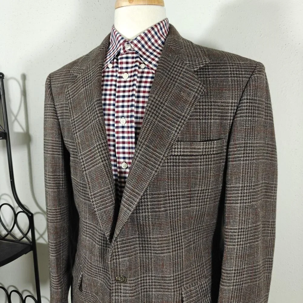 Haggar Men's Tweed Sport Coat Blazer Two Button Brown Plaid Wool Blend Size‎ 42L